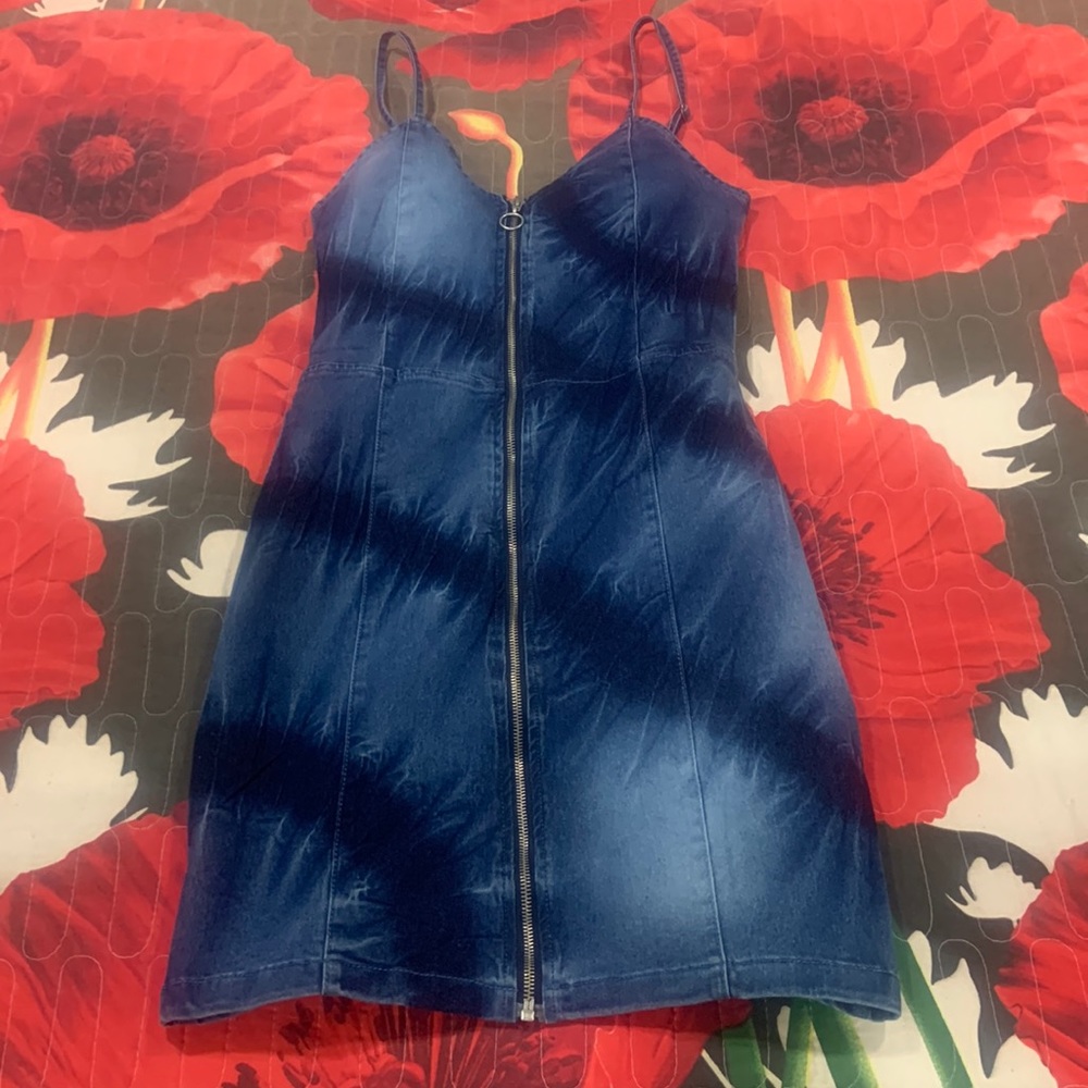 Derek Heart Zip Up Blue Denim Mini Dress. Size Medium.